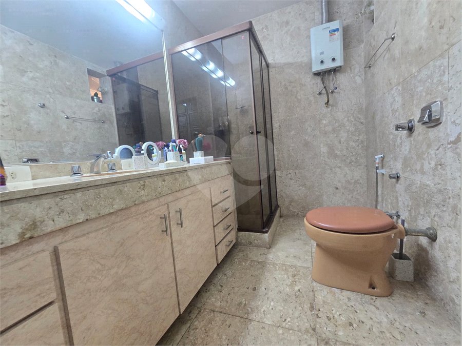 Apartamento à venda com 4 quartos, sendo 1 suíte, em Copacabana, Rio de Janeiro, RJ