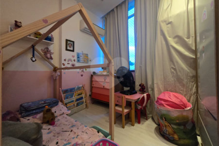 Apartamento à venda com 2 quartos, sendo 1 suíte,  em Maracanã, Rio de Janeiro, RJ