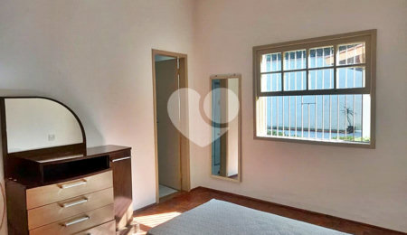 Sobrado à venda com 4 quartos, sendo 1 suíte,  em Tremembé, São Paulo, SP