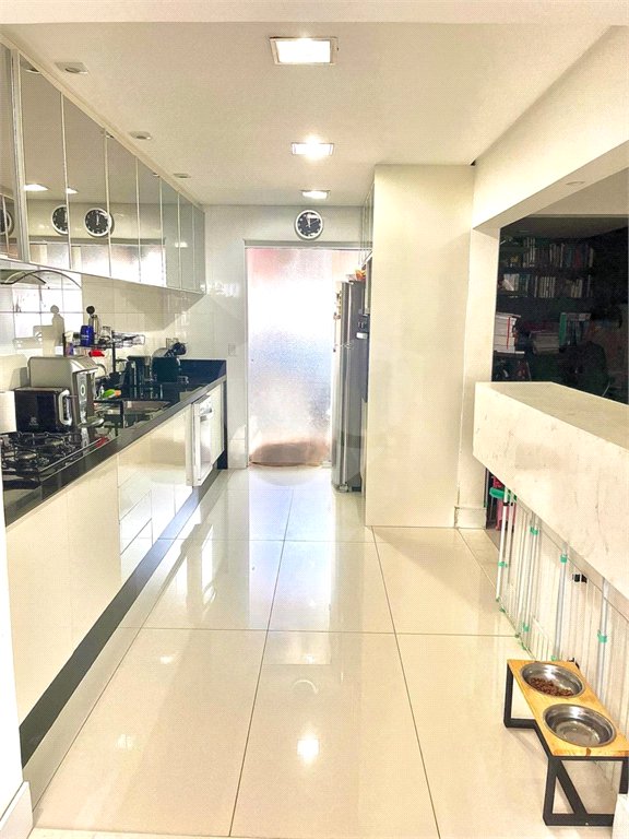 Apartamento à venda com 3 suítes em Vila Romana, São Paulo, SP