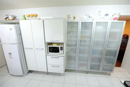 Apartamento à venda ou para alugar com 3 quartos, sendo 2 suítes, em Jardim Morumbi, São Paulo, SP