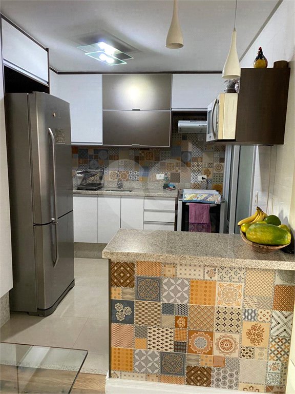 Casa à venda com 3 quartos, sendo 1 suíte, no condomínio Vida Verde 1, Suzano - SP