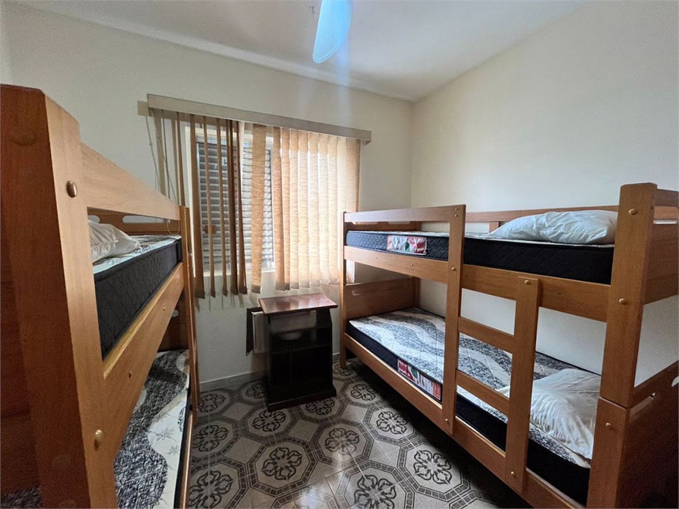 Apartamento Residencial à venda, Enseada, Guarujá - AP0481.