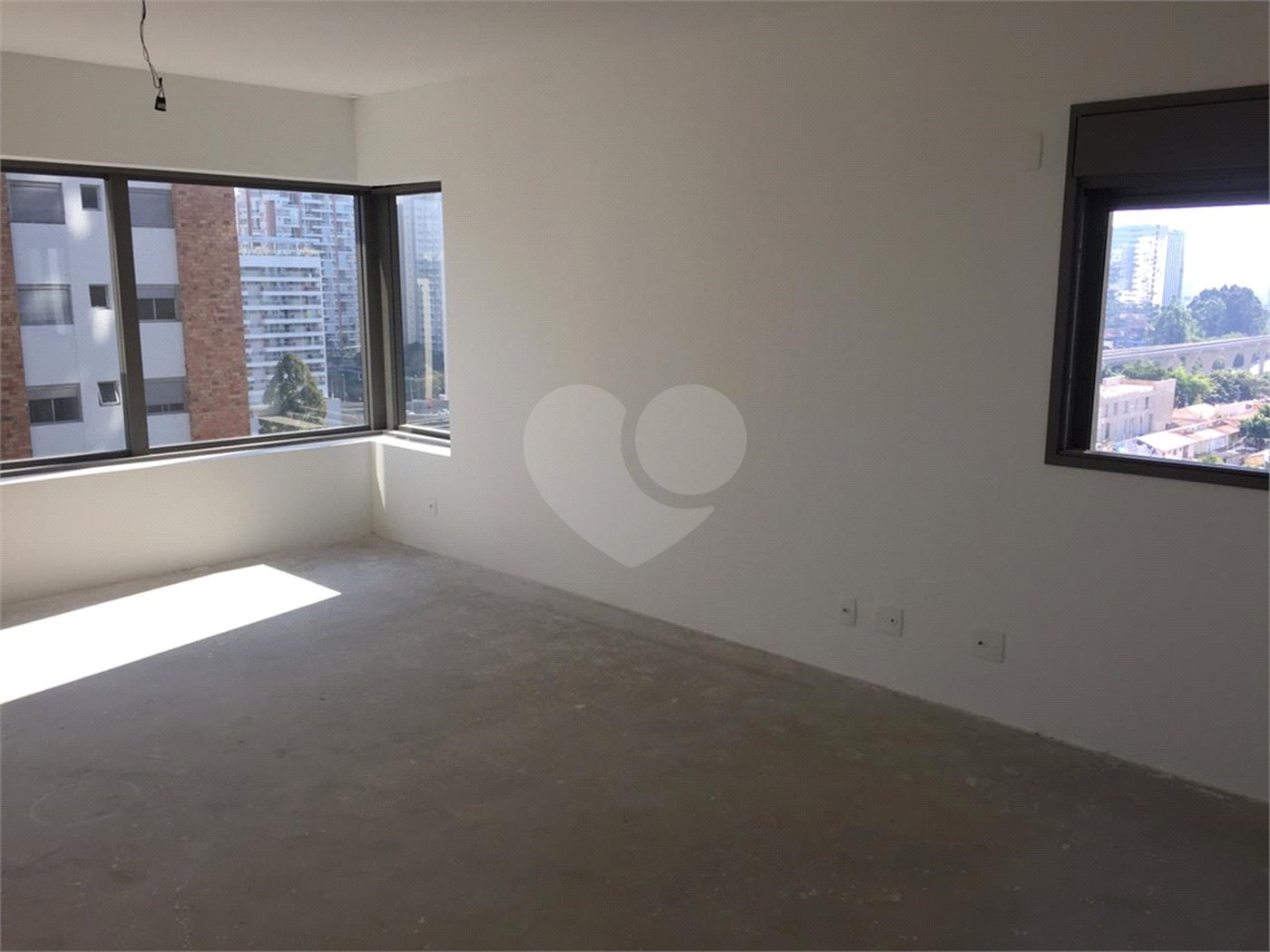 Apartamento à venda com 3 suítes em Campo Belo, São Paulo, SP