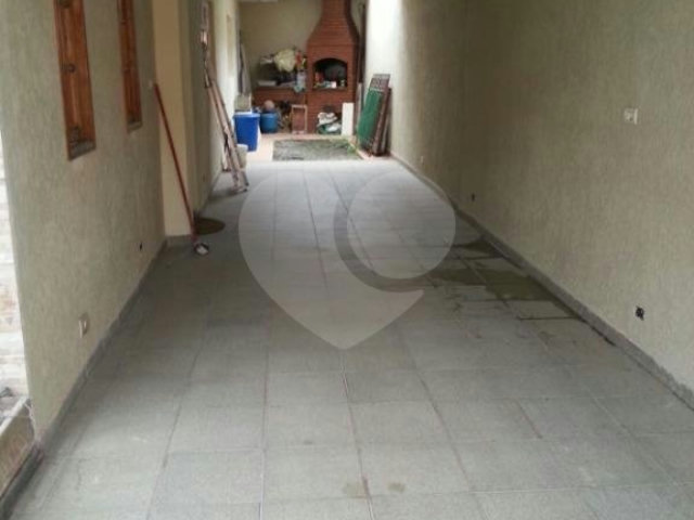 Sobrado à venda com 3 quartos, sendo 1 suíte,  em Vila Nova Cachoeirinha, São Paulo, SP