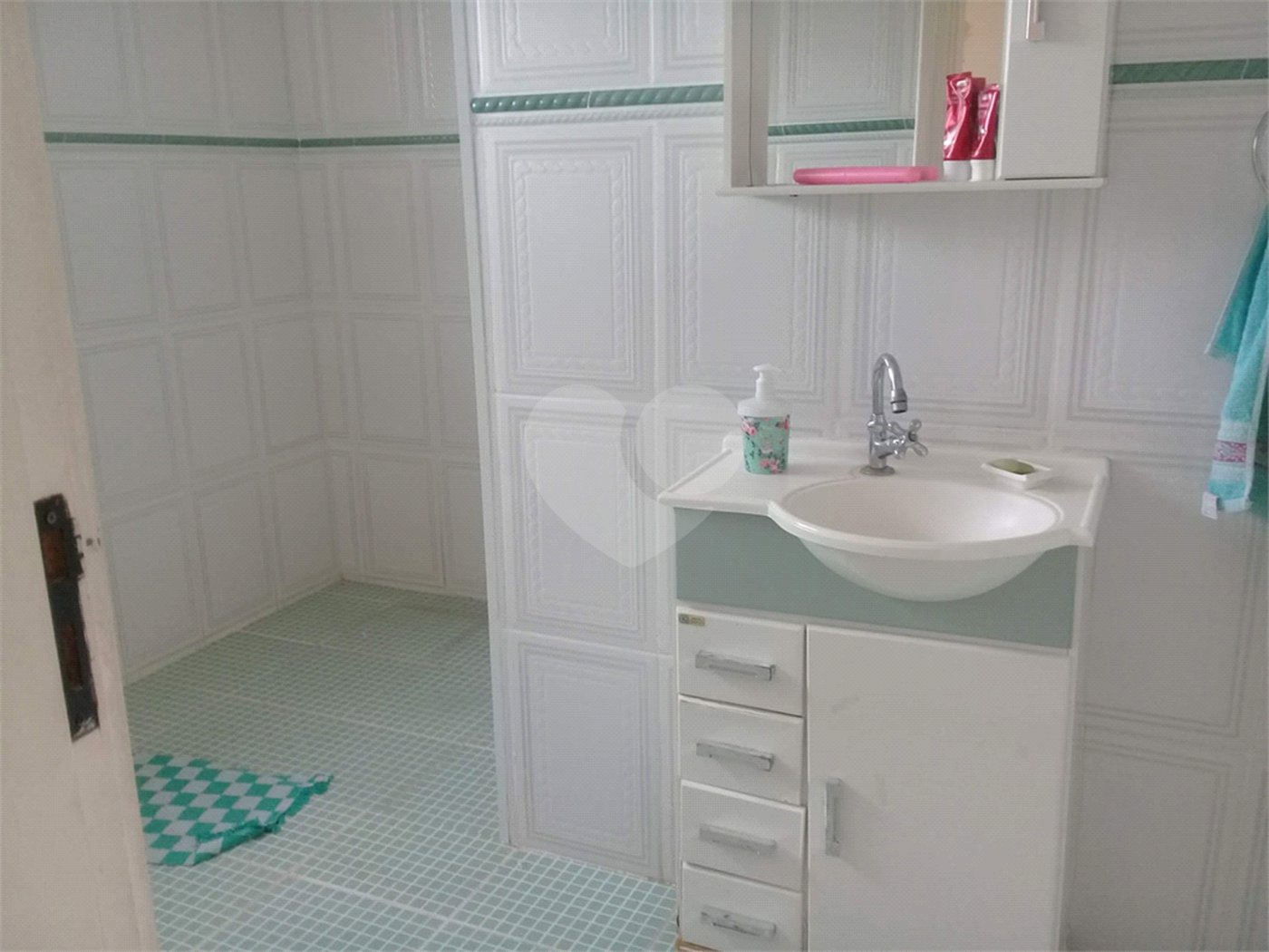 Sobrado à venda com 2 quartos, sendo 1 suíte, em Vila Barth, Itapetininga, SP