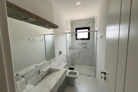Casa à venda com 5 quartos, sendo 4 suítes, no condomínio Terras de Mont Serrat, Salto - SP
