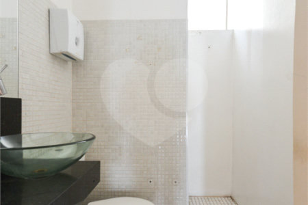 Sobrado à venda ou para alugar com 4 quartos em Vila Clementino, São Paulo, SP