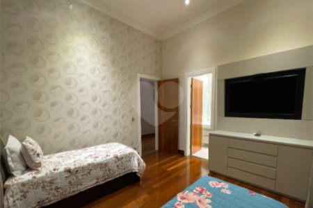 Casa à venda com 4 suítes no condomínio Halvétia Country Residencial, Indaiatuba - SP