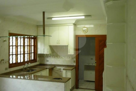 Sobrado à venda com 3 suítes em Vila Mazzei, São Paulo, SP