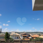 Casa à venda com 3 suítes no condomínio Terras do Caribe, Valinhos - SP