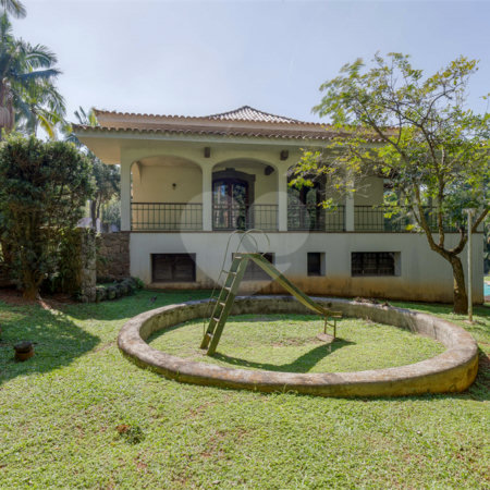 Casa à venda com 5 suítes no condomínio Chácara Flora, São Paulo - SP