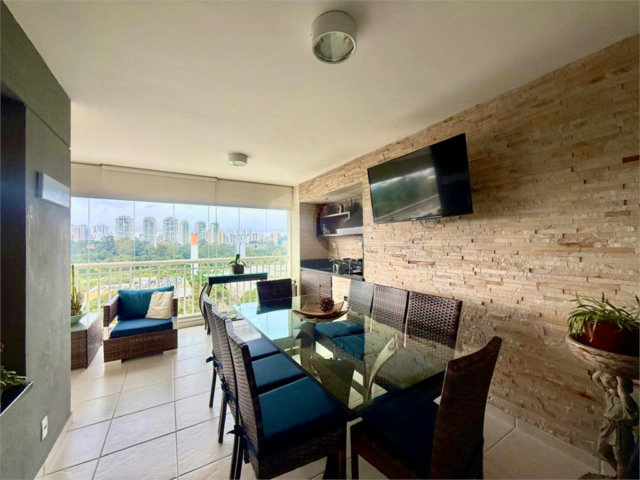 Apartamento à venda com 3 suítes em Campo Grande, São Paulo, SP