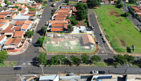 Terreno à venda em Parque Laranjeiras, Araraquara, SP