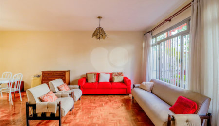 Casa à venda com 3 quartos em Indianópolis, São Paulo, SP