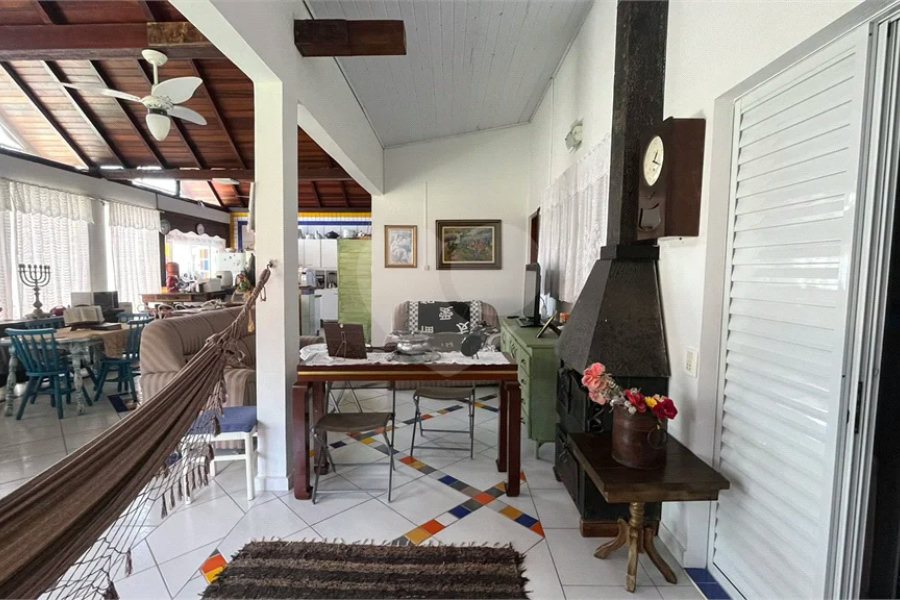 Casa à venda com 3 quartos, sendo 2 suítes,  em Morada da Praia, Bertioga, SP