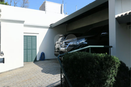 Casa à venda com 3 suítes em Vila Inah, São Paulo, SP