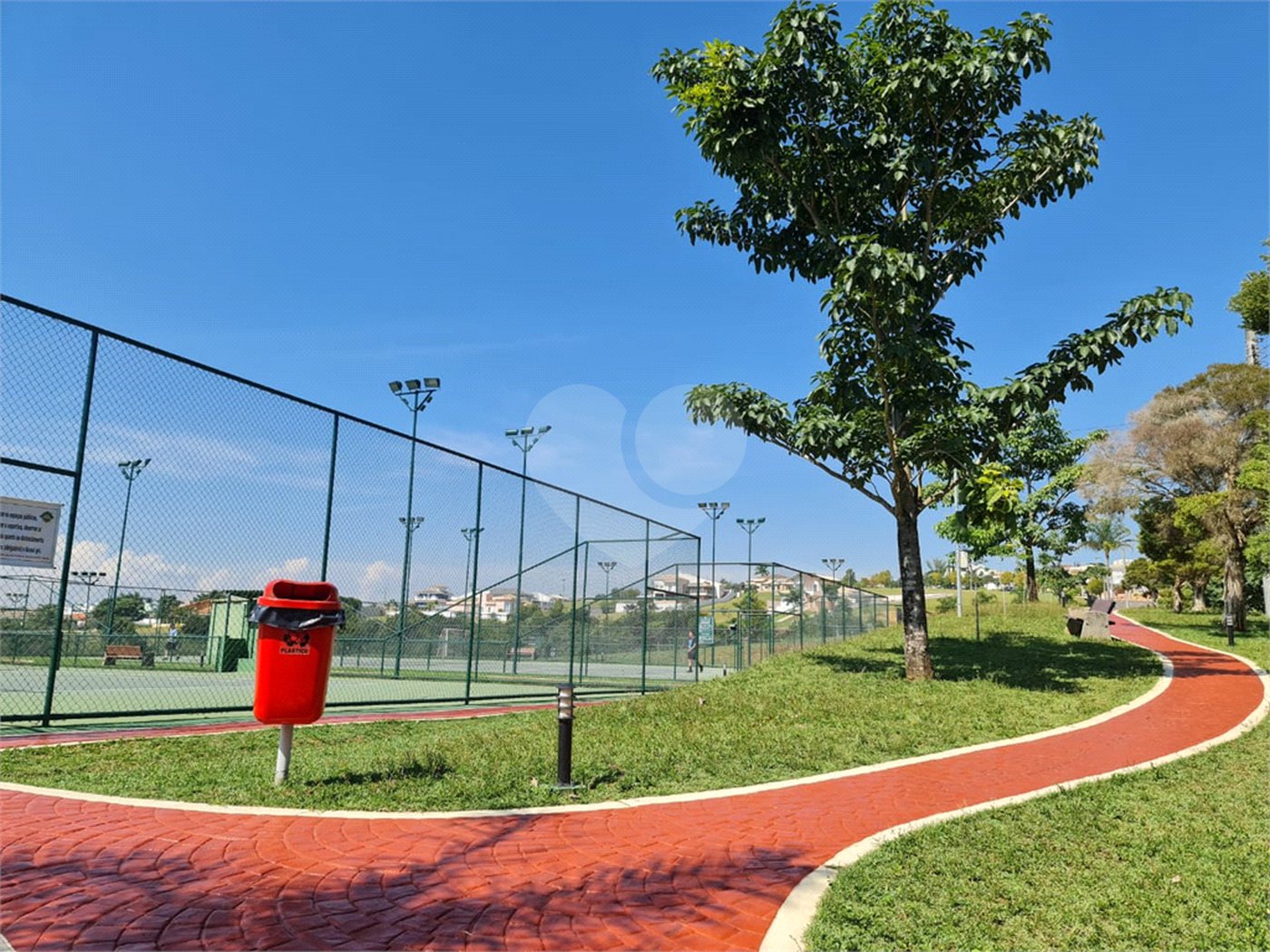 Terreno à venda no condomínio Village Saint Charbel, Araçoiaba da Serra - SP