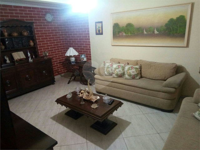 Sobrado à venda com 2 quartos em Santana, São Paulo, SP