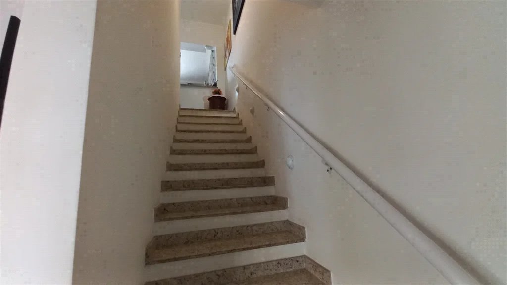 Sobrado à venda com 3 quartos, sendo 1 suíte,  em Vila Gomes, São Paulo, SP
