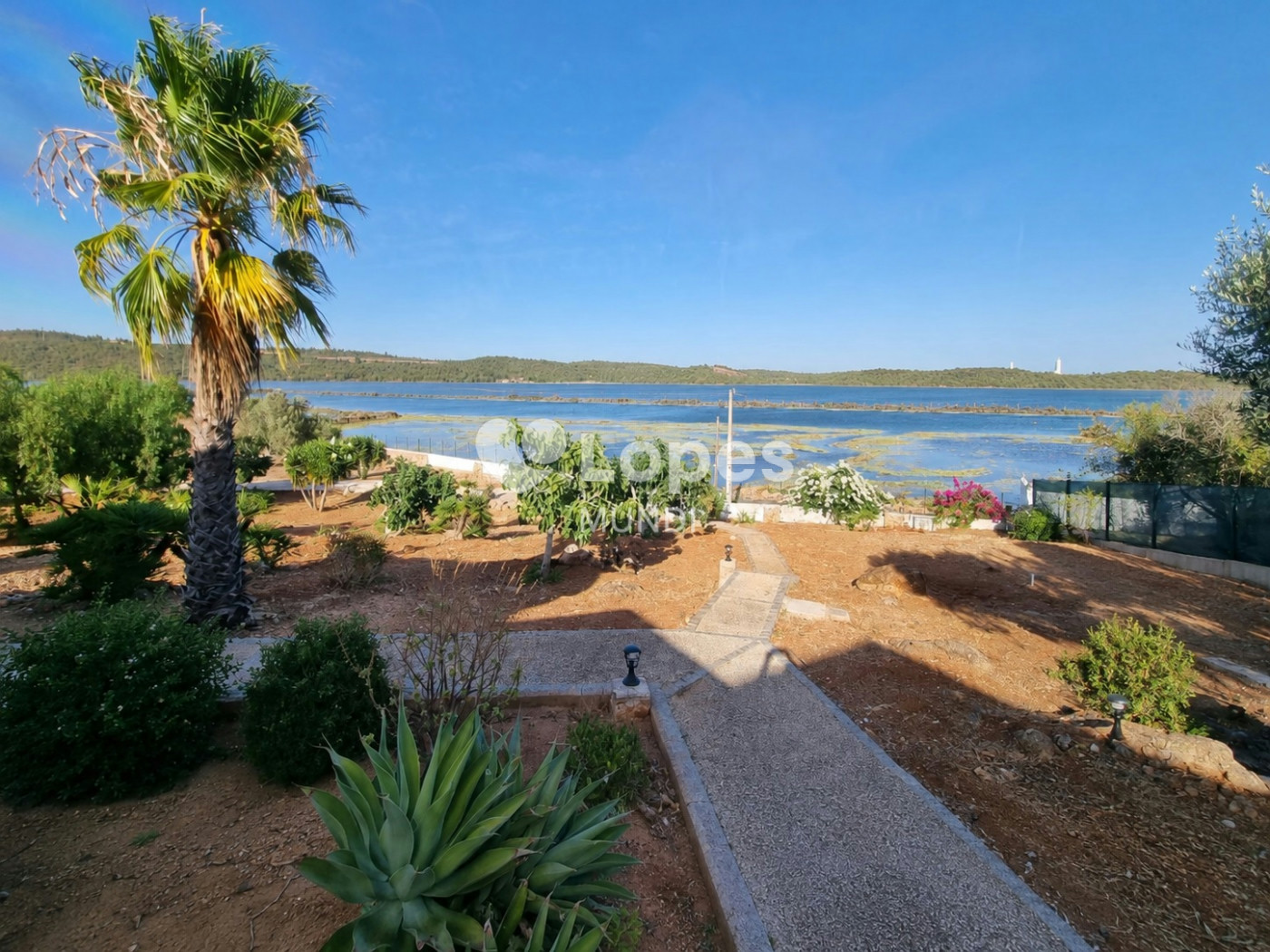 Casa com 3 quartos à venda no Algarve, Portugal – Piscina e terreno de 12.000 m²
