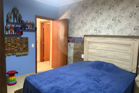 Casa à venda com 3 suítes no condomínio Terras de Mont Serrat, Salto - SP