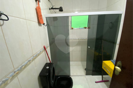 Sobrado à venda com 4 quartos em Jardim Santa Luzia de Poa, Itaquaquecetuba, SP
