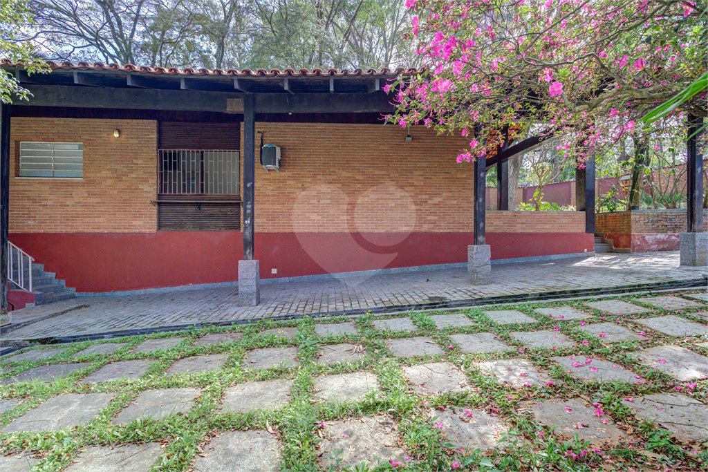 Casa Térrea à venda ou para alugar com 5 quartos, sendo 1 suíte, em Jardim Marajoara, São Paulo, SP
