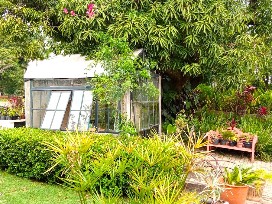Casa à venda com 4 quartos, sendo 2 suítes,  no condomínio Vivenda do Lago, Sorocaba - SP