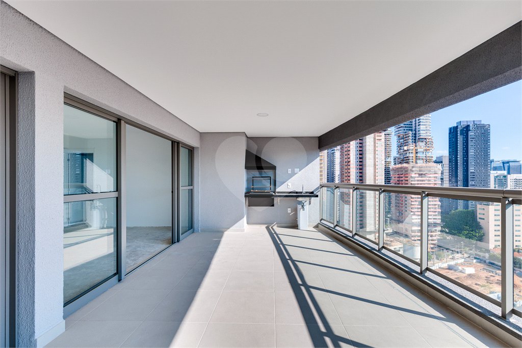 Apartamento à venda com 4 quartos, sendo 3 suítes,  em Brooklin, São Paulo, SP