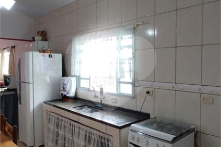 Casa à venda com 3 quartos, sendo 1 suíte, em Vila Santa Helena, Atibaia, SP
