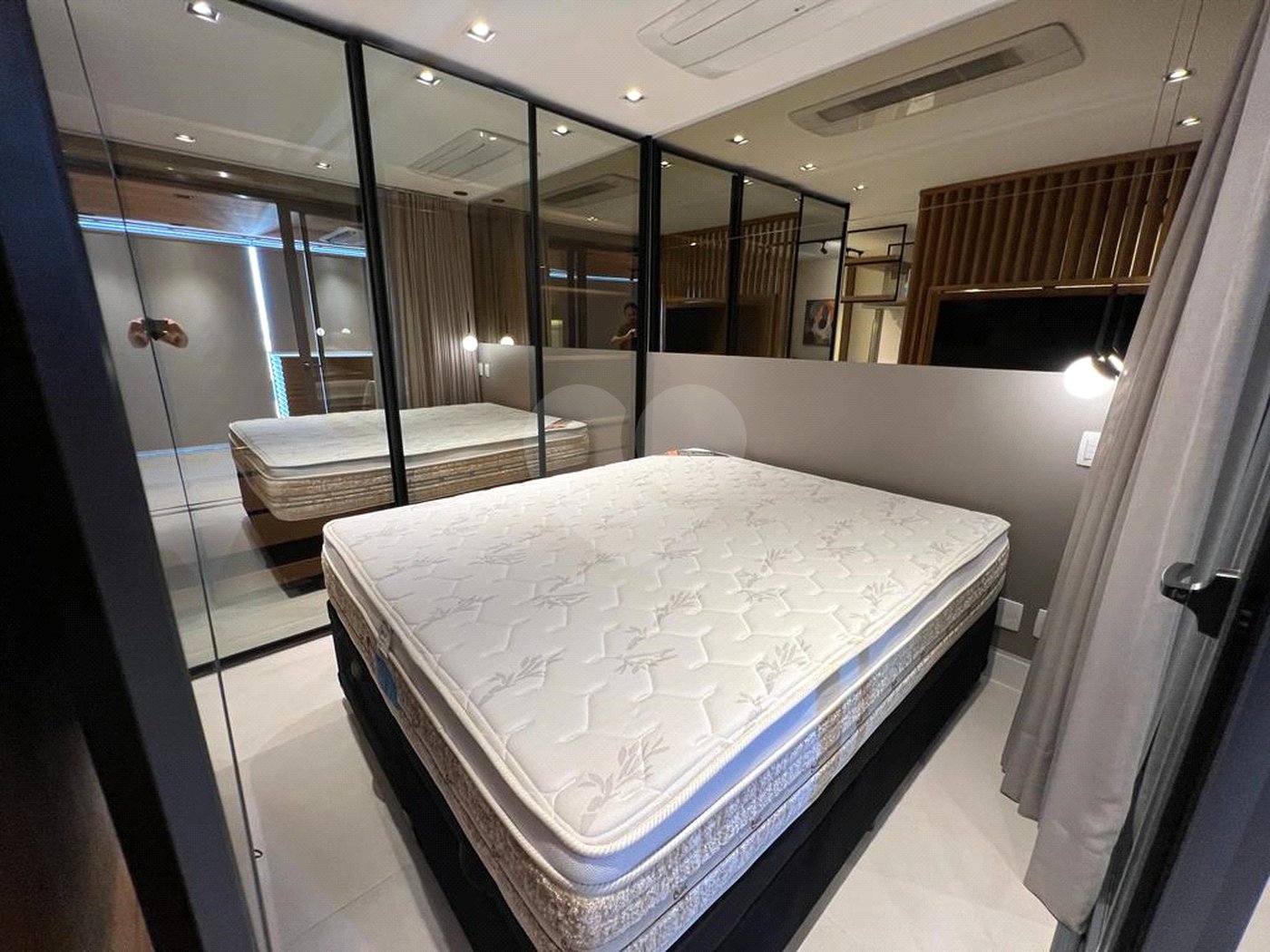 Apartamento à venda com 1 quarto em Vila Nova Conceição, São Paulo, SP