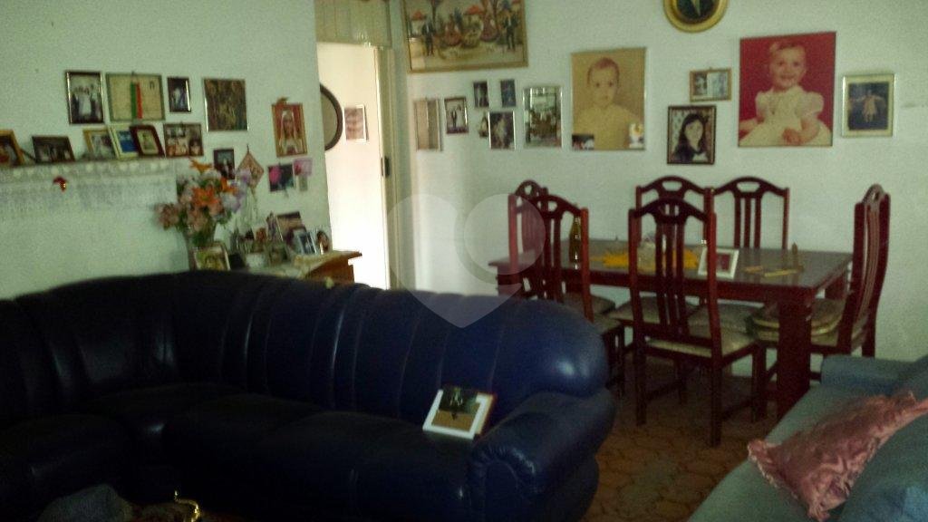 Casa à venda com 3 quartos, sendo 1 suíte, em Itaquera, São Paulo, SP