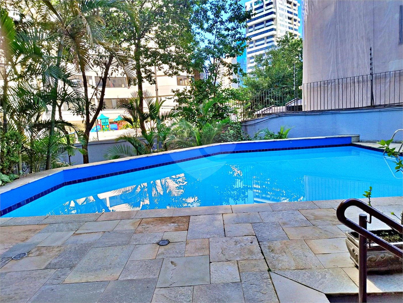 Apartamento à venda com 4 quartos, sendo 2 suítes,  em Indianópolis, São Paulo, SP