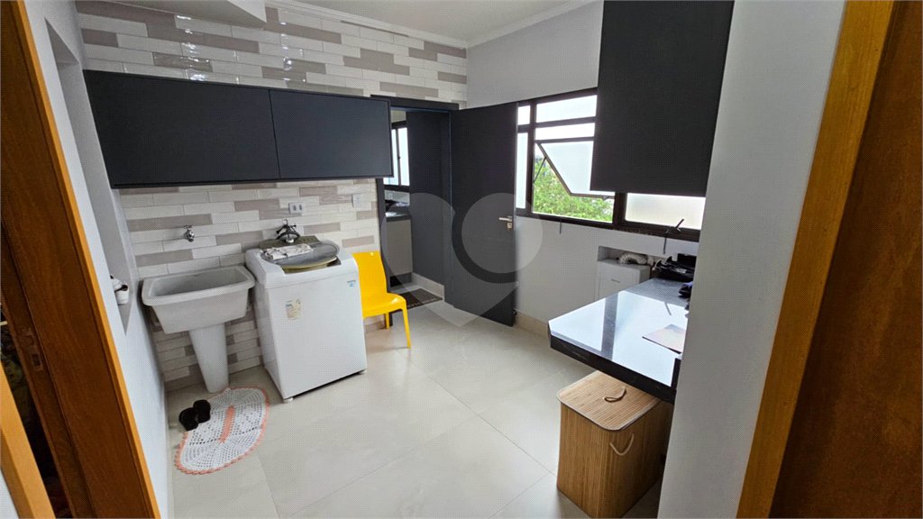 Apartamento à venda com 3 quartos, sendo 1 suíte,  no Centro, Suzano, SP