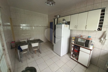 Casa Térrea à venda com 3 quartos em Jardim Maria Virginia, São Paulo, SP
