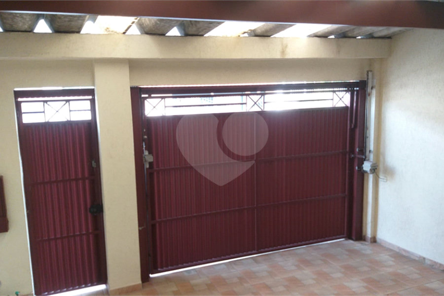 Sobrado à venda com 3 quartos, sendo 1 suíte,  em Parada Inglesa, São Paulo, SP