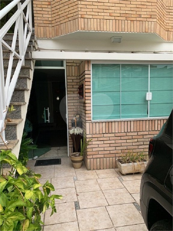 Sobrado à venda com 3 quartos, sendo 1 suíte, em Tremembé, São Paulo, SP