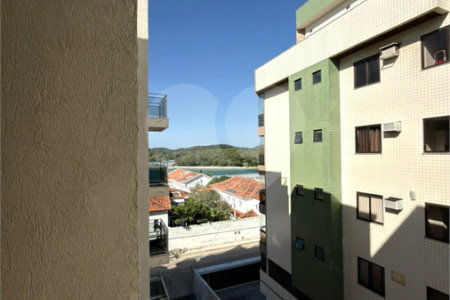 Cobertura à venda com 3 quartos, sendo 1 suíte, em Passagem, Cabo Frio, RJ