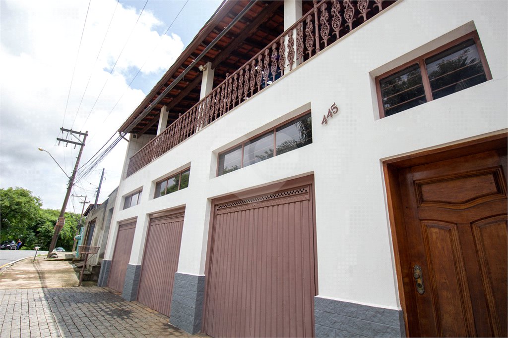 Sobrado à venda com 5 quartos, sendo 1 suíte,  em Jardim Villaça, São Roque, SP