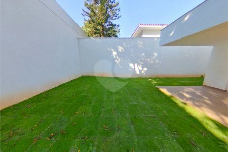 Casa à venda com 4 quartos, sendo 3 suítes,  em Jardim Marajoara, São Paulo, SP