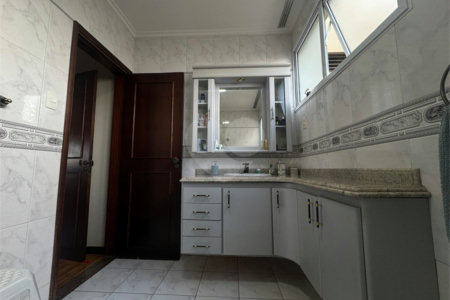 Apartamento à venda com 3 quartos, sendo 1 suíte, no Centro, Ribeirão Preto, SP
