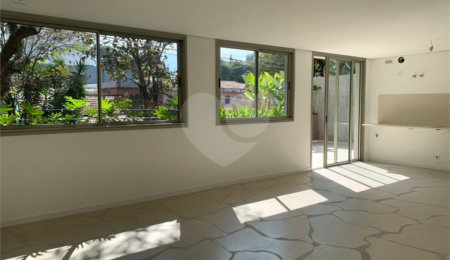 Apartamento à venda com 2 suítes em Vila Madalena, São Paulo, SP