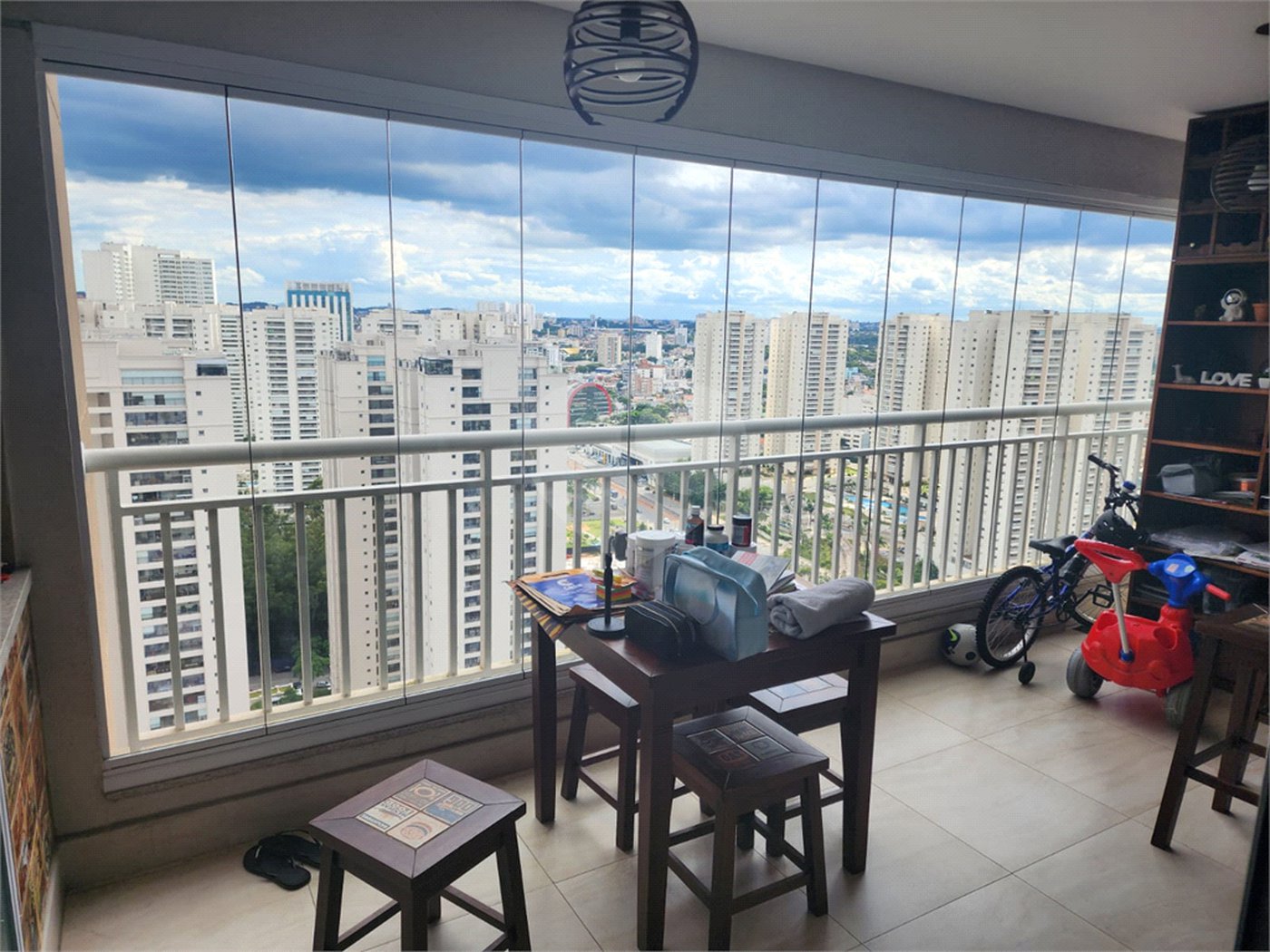 Apartamento à venda com 3 quartos, sendo 2 suítes, no Centro, São Bernardo do Campo, SP