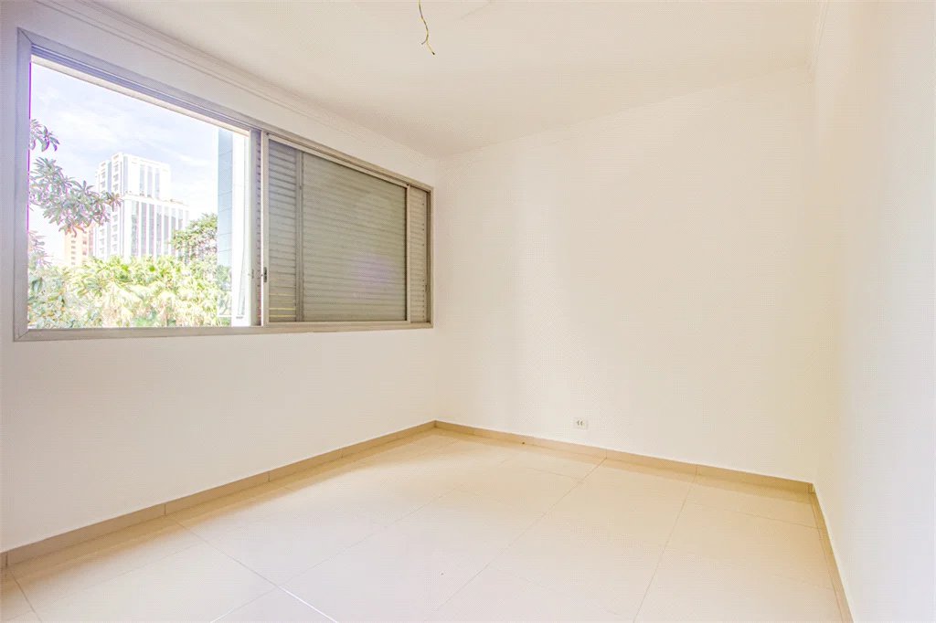Apartamento à venda ou para alugar com 3 quartos, sendo 1 suíte, em Pinheiros, São Paulo, SP