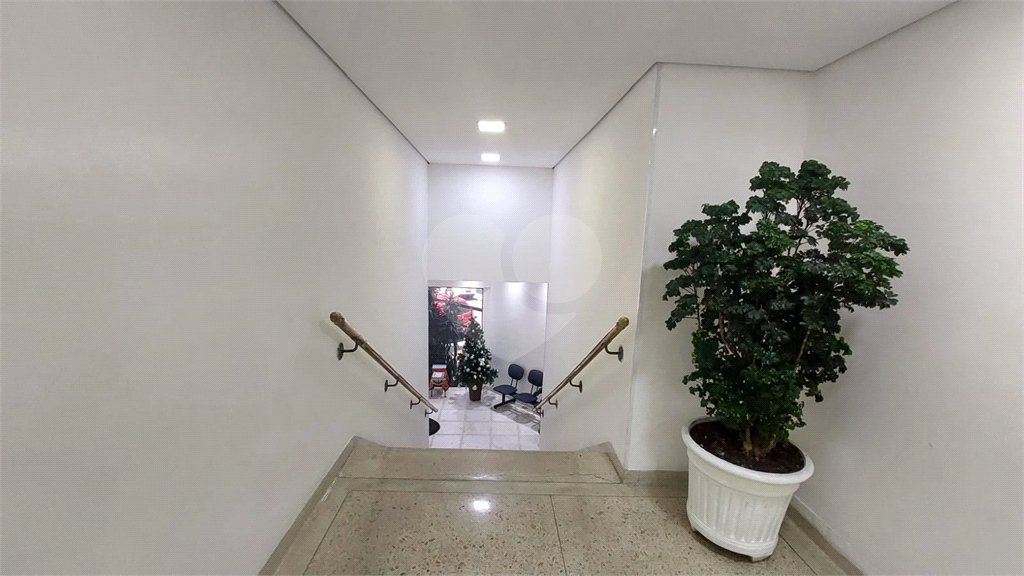 Apartamento à venda com 2 quartos em Sé, São Paulo, SP