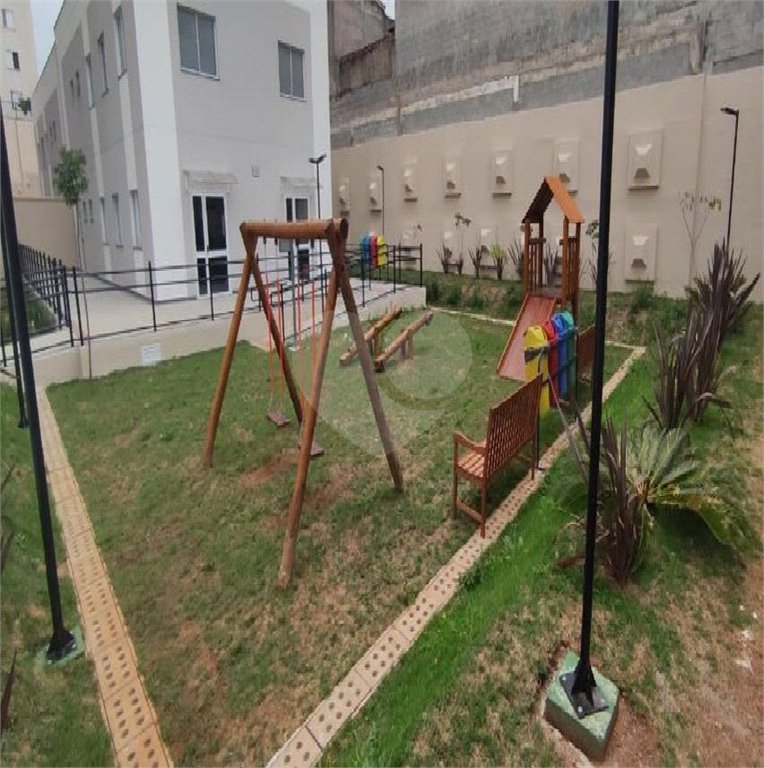 Apartamento à venda com 2 quartos em Vila Santo Antônio, Ferraz de Vasconcelos, SP