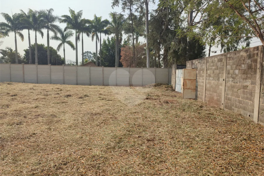Oportunidade Imperdível: Terreno à Venda no Bairro Santa Rita!