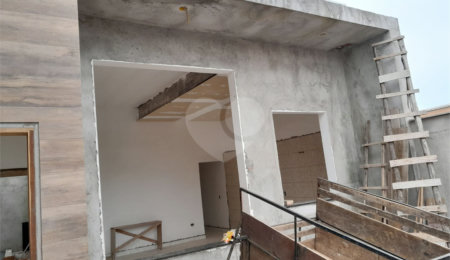 Casa à venda com 2 quartos, sendo 1 suíte,  em Nova Cerejeira, Atibaia, SP