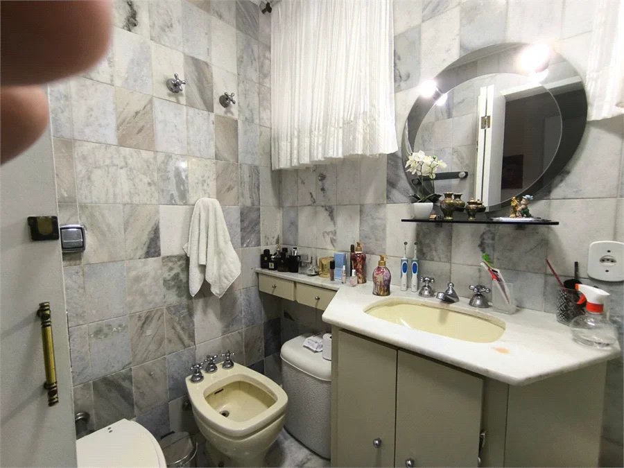 Apartamento à venda com 2 quartos, sendo 1 suíte, em Pinheiros, São Paulo, SP